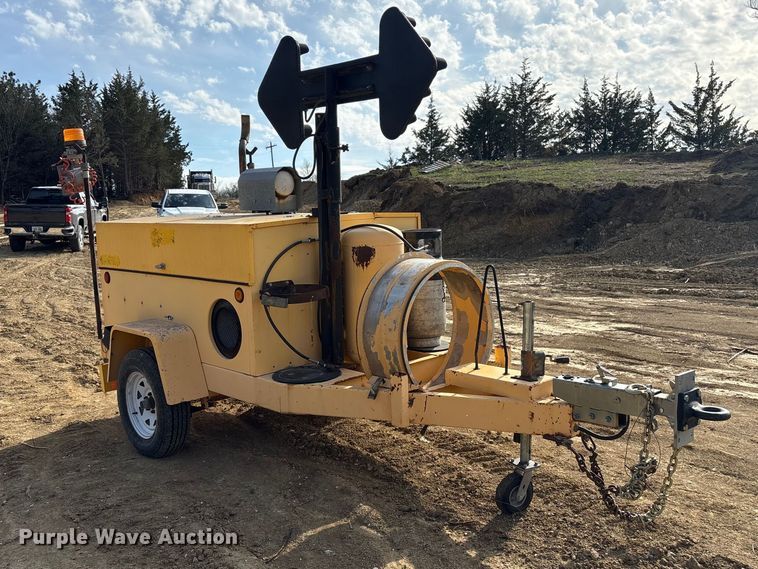 image for item FG2873 1999 Vermac F-101KP manhole support trailer