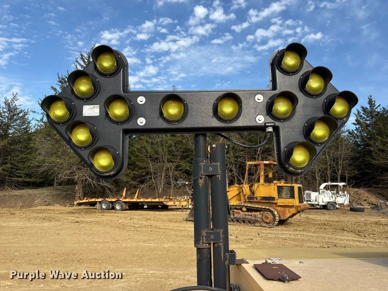 image for item FG2873 1999 Vermac F-101KP manhole support trailer