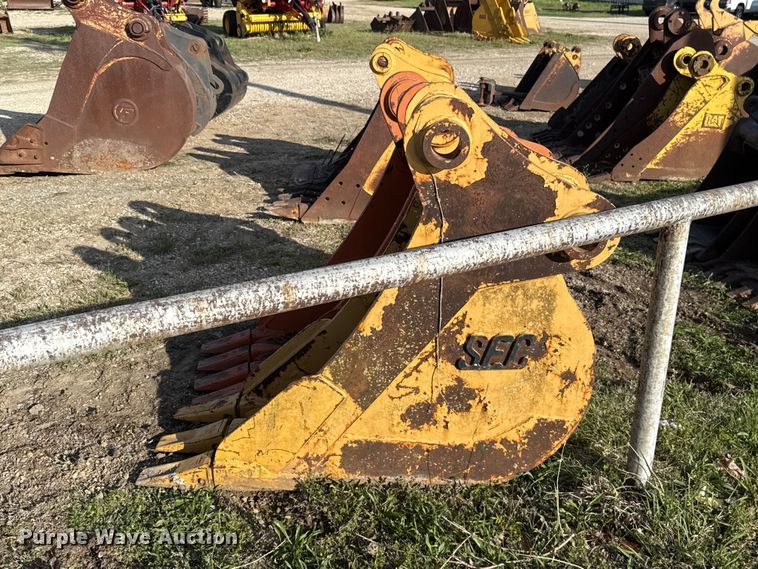 image for item FH6506 (2) SEC excavator buckets