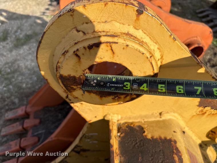 image for item FH6506 (2) SEC excavator buckets