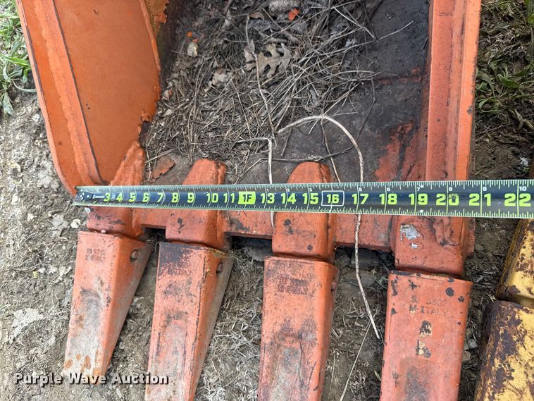 image for item FH6506 (2) SEC excavator buckets