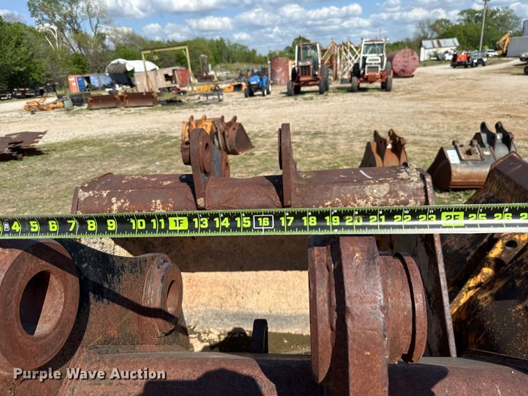 image for item FH6507 (8) buckets