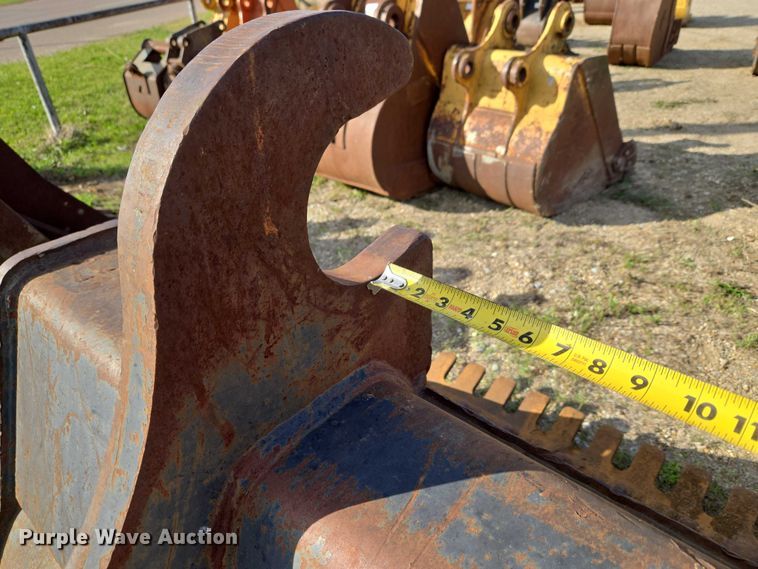 image for item FH6508 Excavator attachments