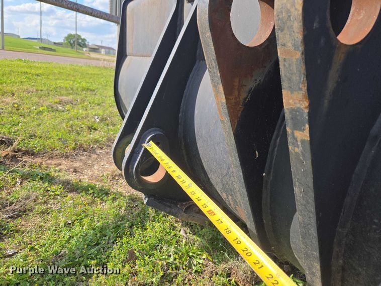 image for item FH6509 JCB wheel loader bucket