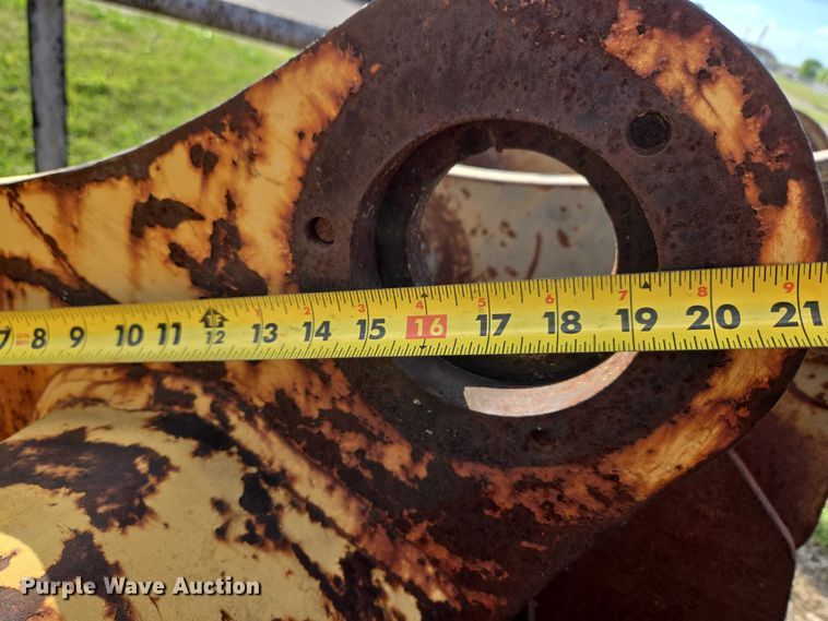 image for item FH6511 (2) excavator buckets