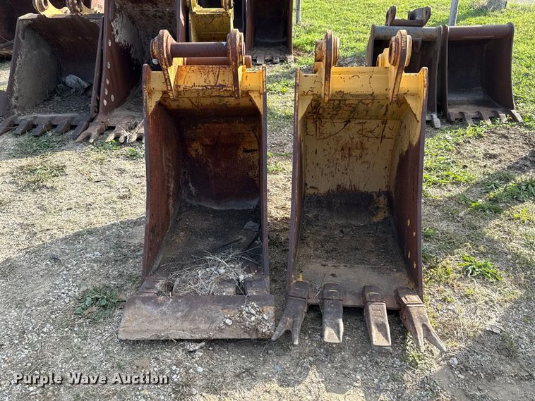 image for item FH6513 (2) C&P excavator buckets