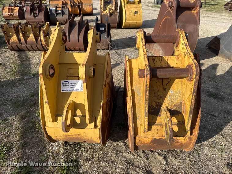 image for item FH6513 (2) C&P excavator buckets