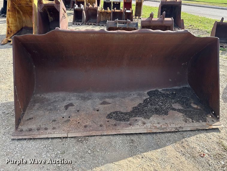 image for item FH6518 Loader bucket