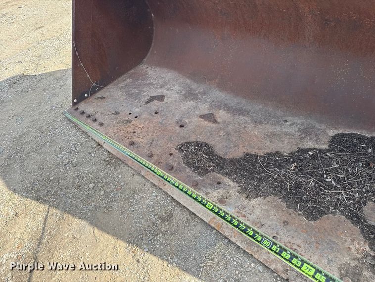 image for item FH6518 Loader bucket