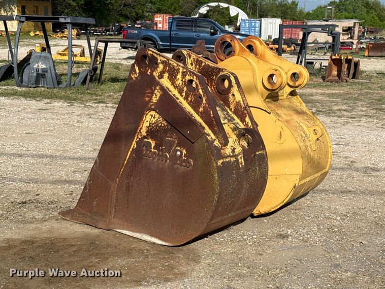 image for item FH6526 (2) excavator buckets