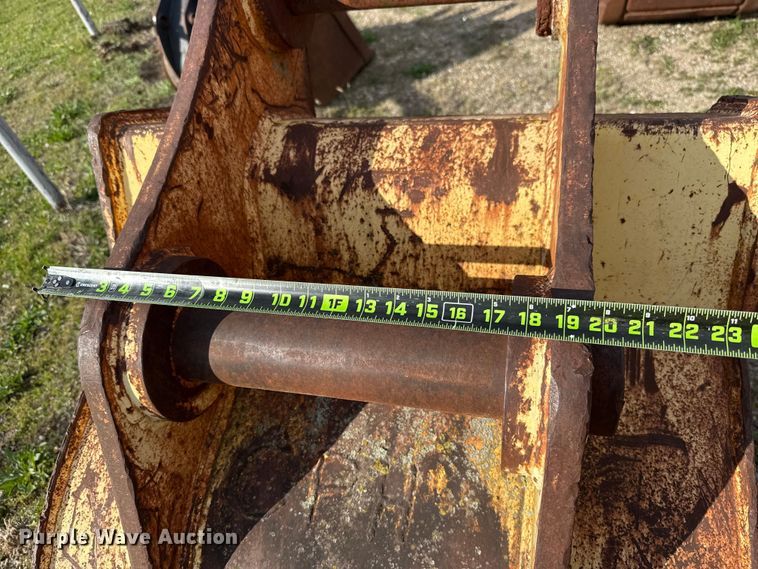 image for item FH6527 CF excavator bucket