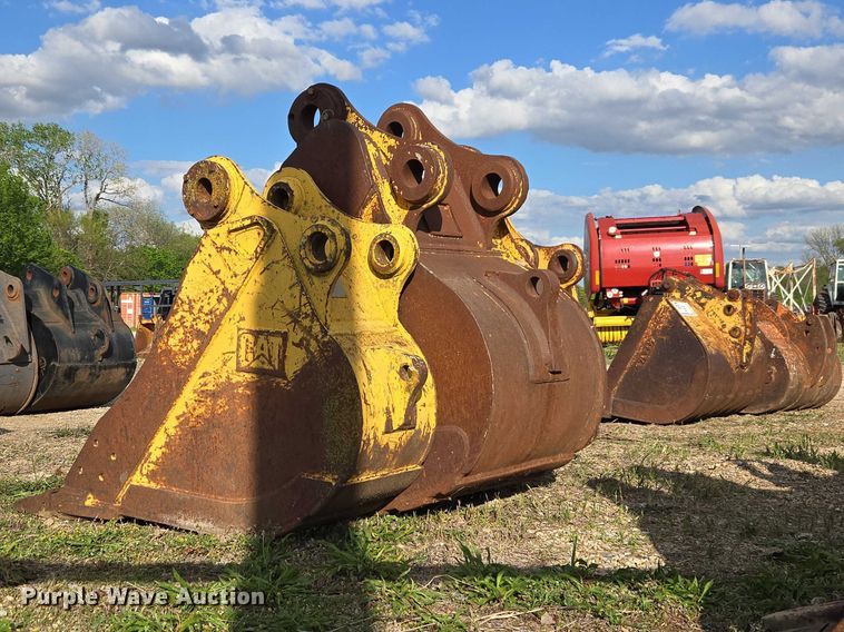 image for item FH6528 (3) Caterpillar excavator buckets