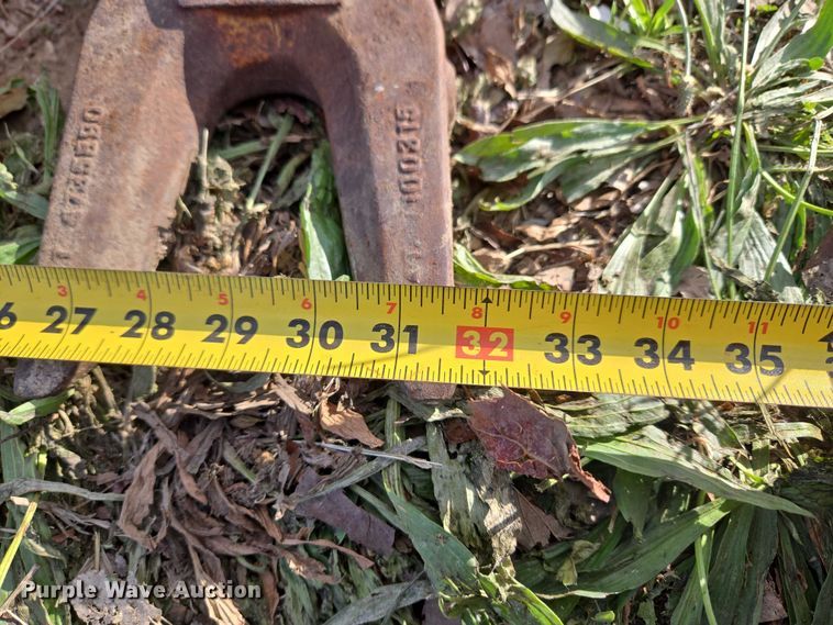 image for item FH6528 (3) Caterpillar excavator buckets