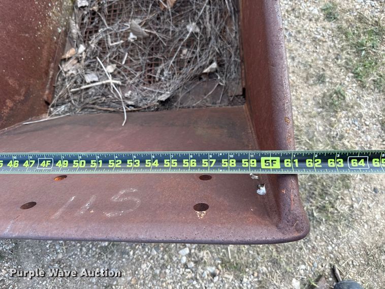 image for item FH6529 Excavator screen bucket