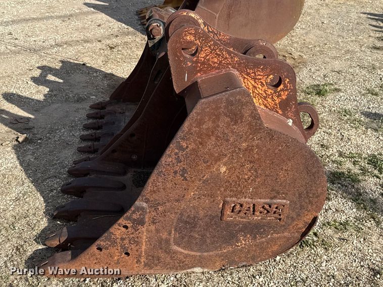 image for item FH6535 (2) excavator buckets