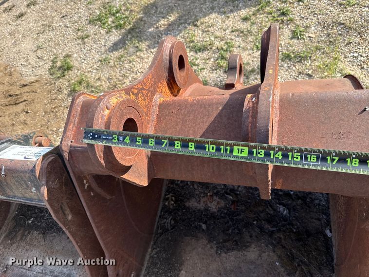 image for item FH6535 (2) excavator buckets