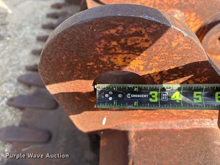 image for item FH6535 (2) excavator buckets