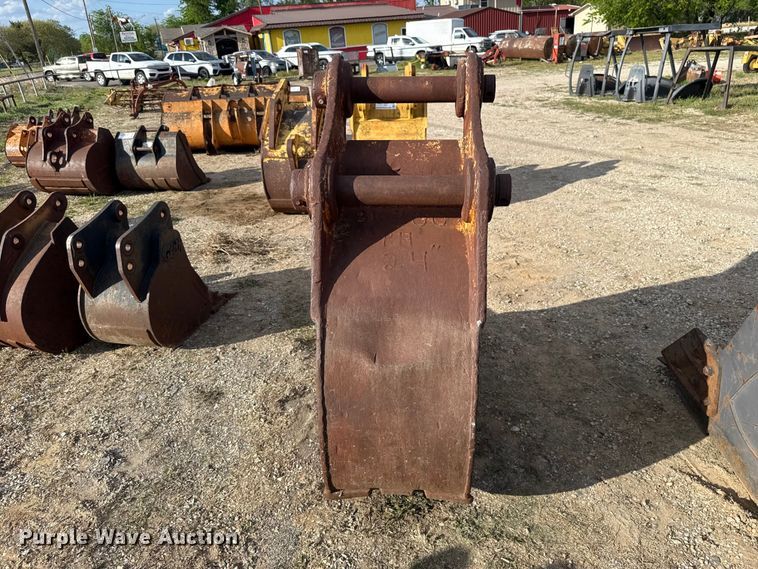 image for item FH6536 CF excavator bucket