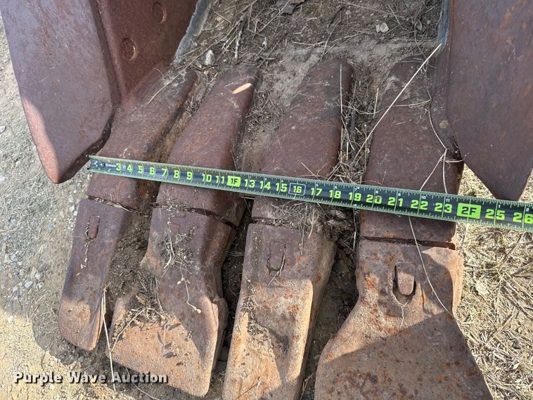 image for item FH6536 CF excavator bucket