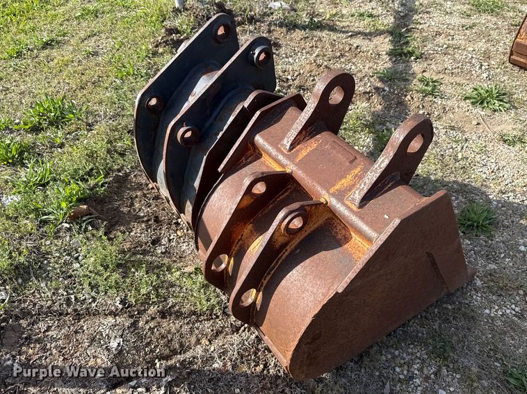 image for item FH6538 (2) buckets