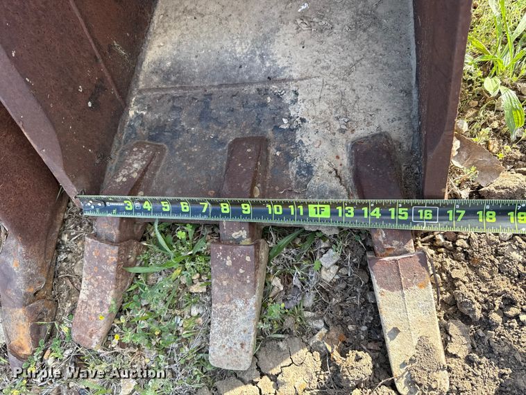 image for item FH6538 (2) buckets