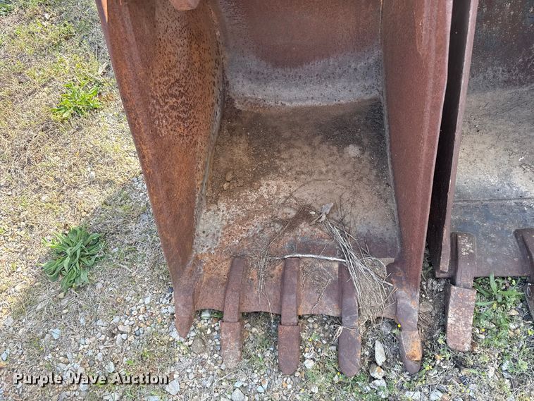 image for item FH6538 (2) buckets