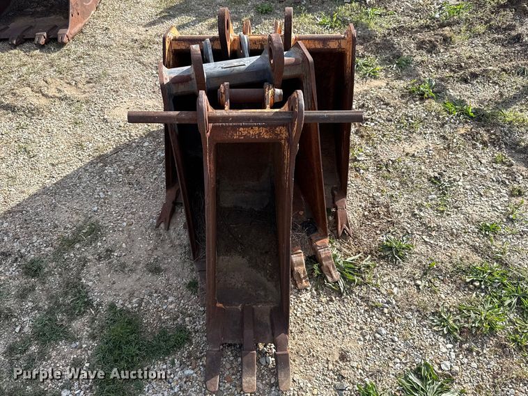 image for item FH6540 (3) backhoe buckets