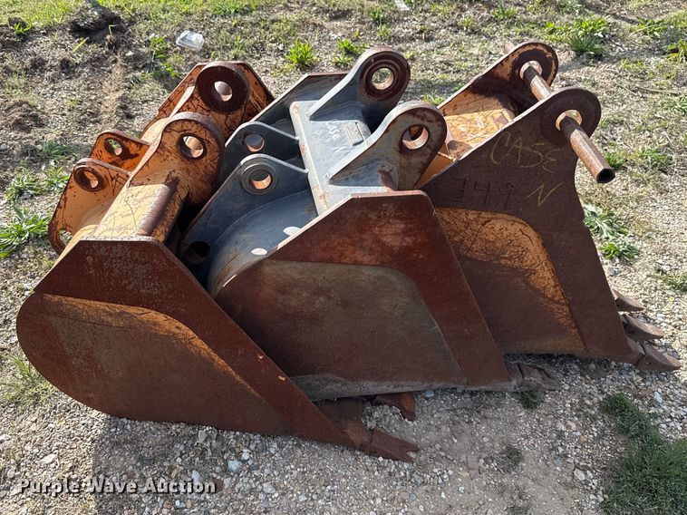 image for item FH6540 (3) backhoe buckets