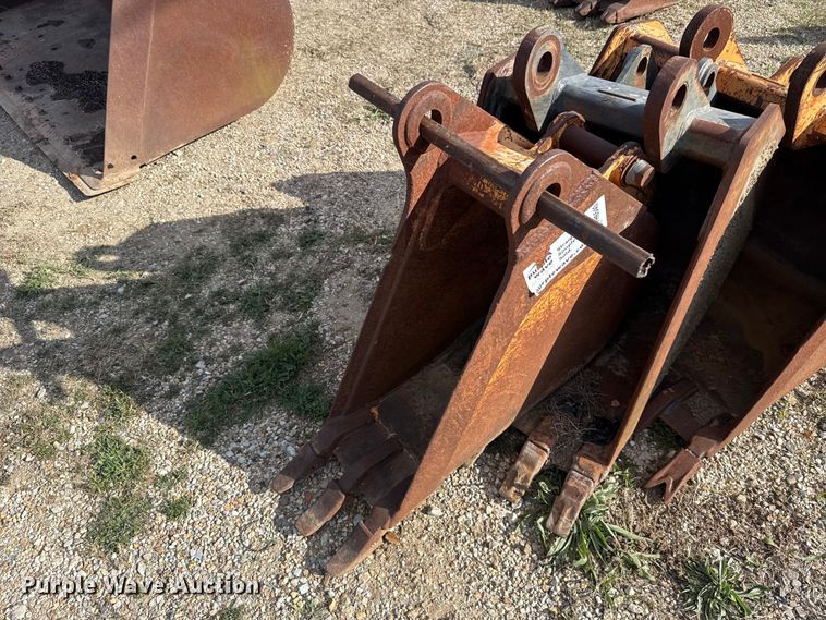 image for item FH6540 (3) backhoe buckets