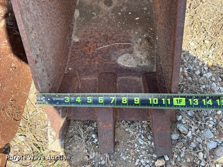 image for item FH6541 (5) backhoe buckets