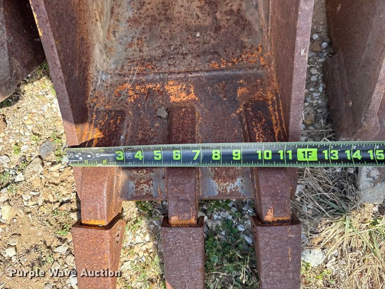 image for item FH6541 (5) backhoe buckets