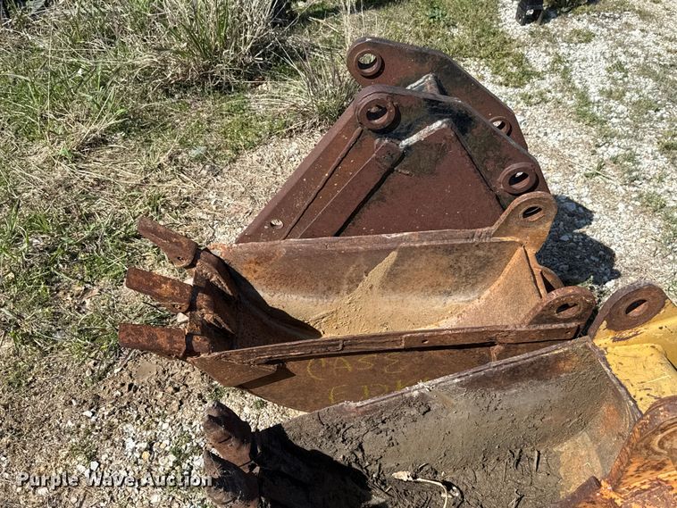 image for item FH6541 (5) backhoe buckets