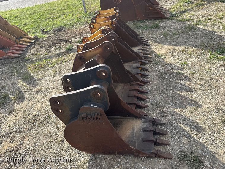 image for item FH6548 (5) excavator buckets