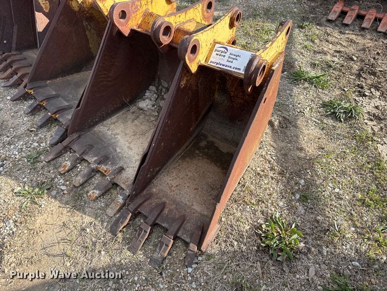 image for item FH6548 (5) excavator buckets