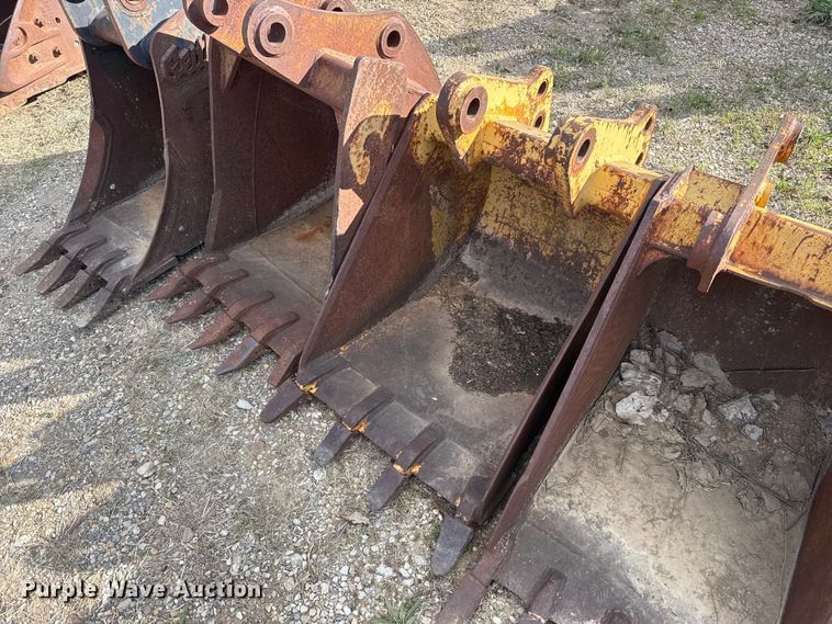 image for item FH6548 (5) excavator buckets