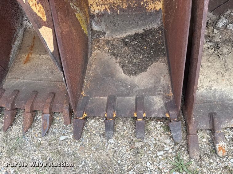 image for item FH6548 (5) excavator buckets