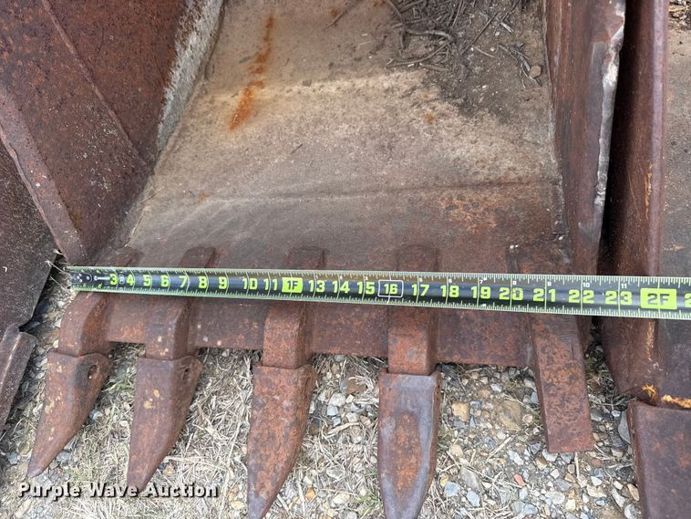 image for item FH6548 (5) excavator buckets