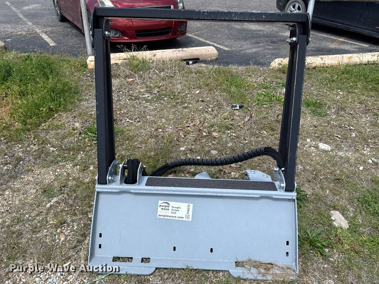 image for item FH6572 Bauma Light ISH510 skid steer tree shear