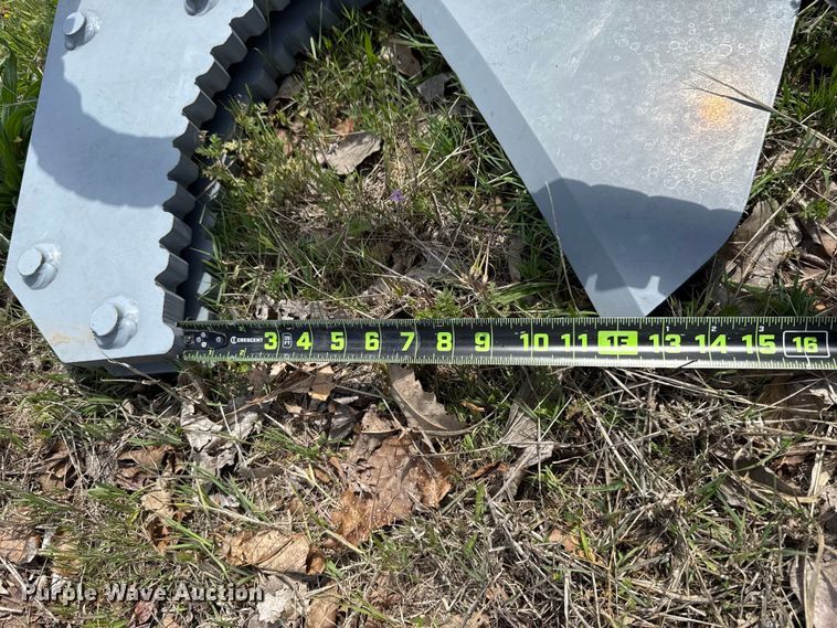 image for item FH6572 Bauma Light ISH510 skid steer tree shear