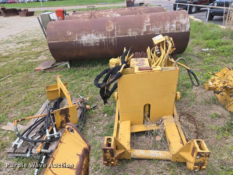 image for item FH6574 Midwestern M540 dozer boom winch