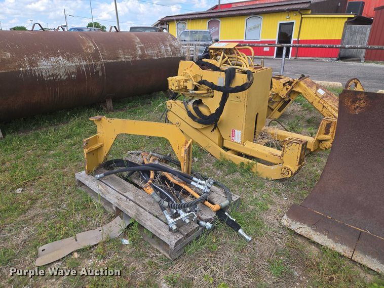 image for item FH6574 Midwestern M540 dozer boom winch