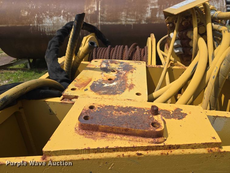 image for item FH6574 Midwestern M540 dozer boom winch