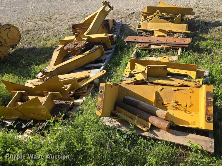 image for item FH6580 Approximately 15 drawbars
