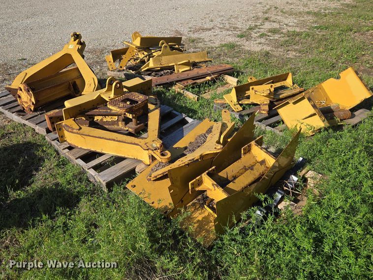 image for item FH6580 Approximately 15 drawbars