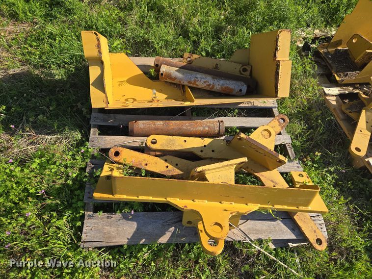 image for item FH6580 Approximately 15 drawbars