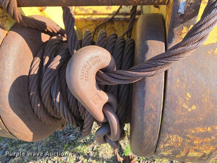 image for item FH6581 Paccar PA56-E00100 winch