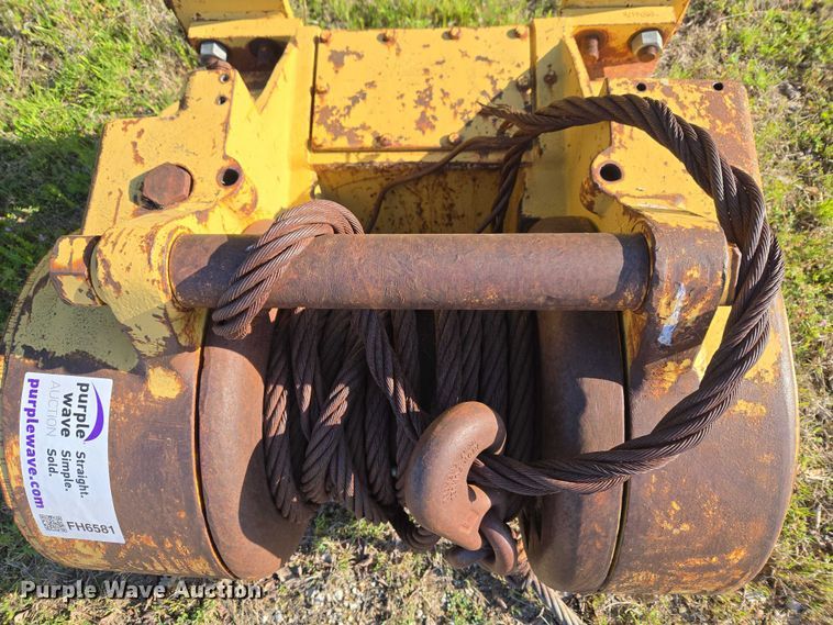 image for item FH6581 Paccar PA56-E00100 winch