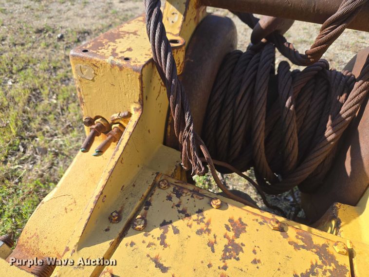 image for item FH6581 Paccar PA56-E00100 winch
