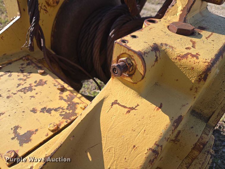 image for item FH6581 Paccar PA56-E00100 winch