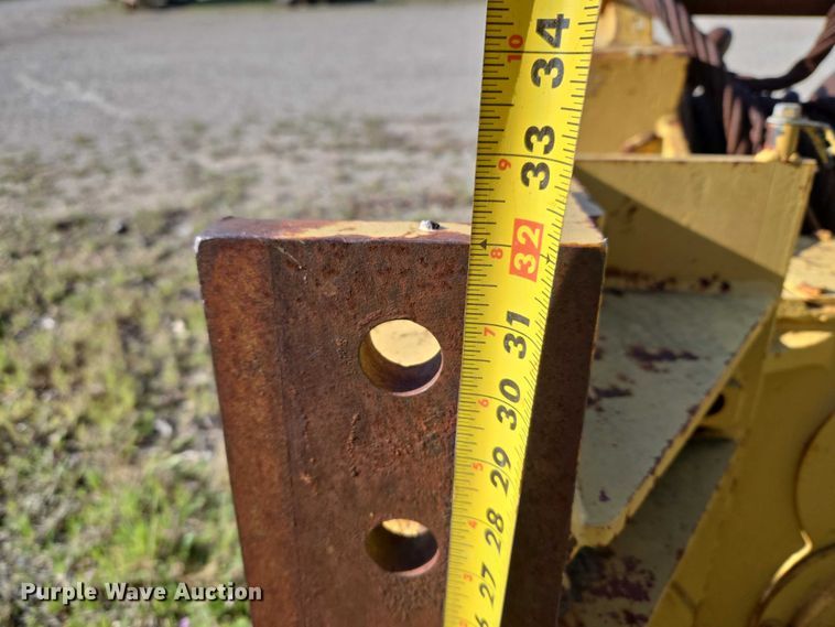 image for item FH6581 Paccar PA56-E00100 winch